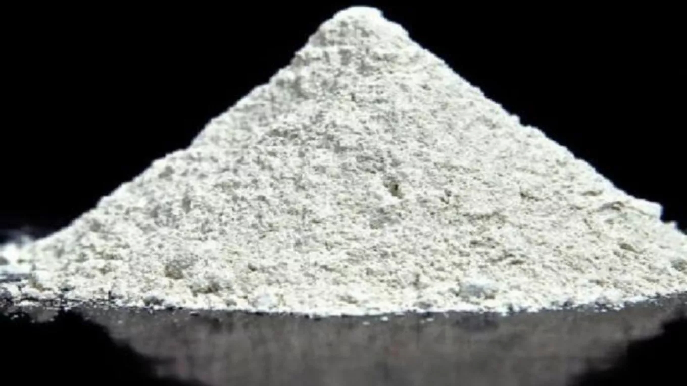 Hamid Wali Elahi Italfix porcelain powder and paste glue store in Tehran