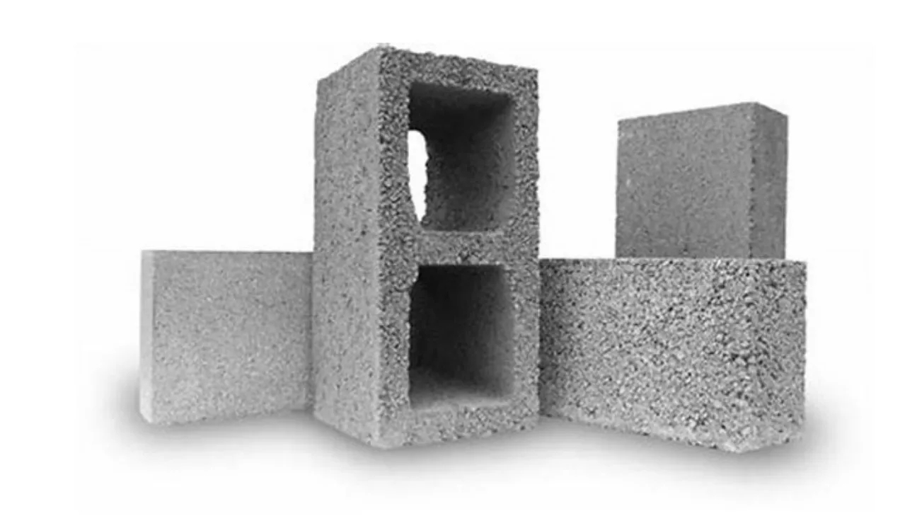 Shazand, Arak'ta beton levhalar, beton kutular ve prefabrik beton parçaların inşaatı ve satışı