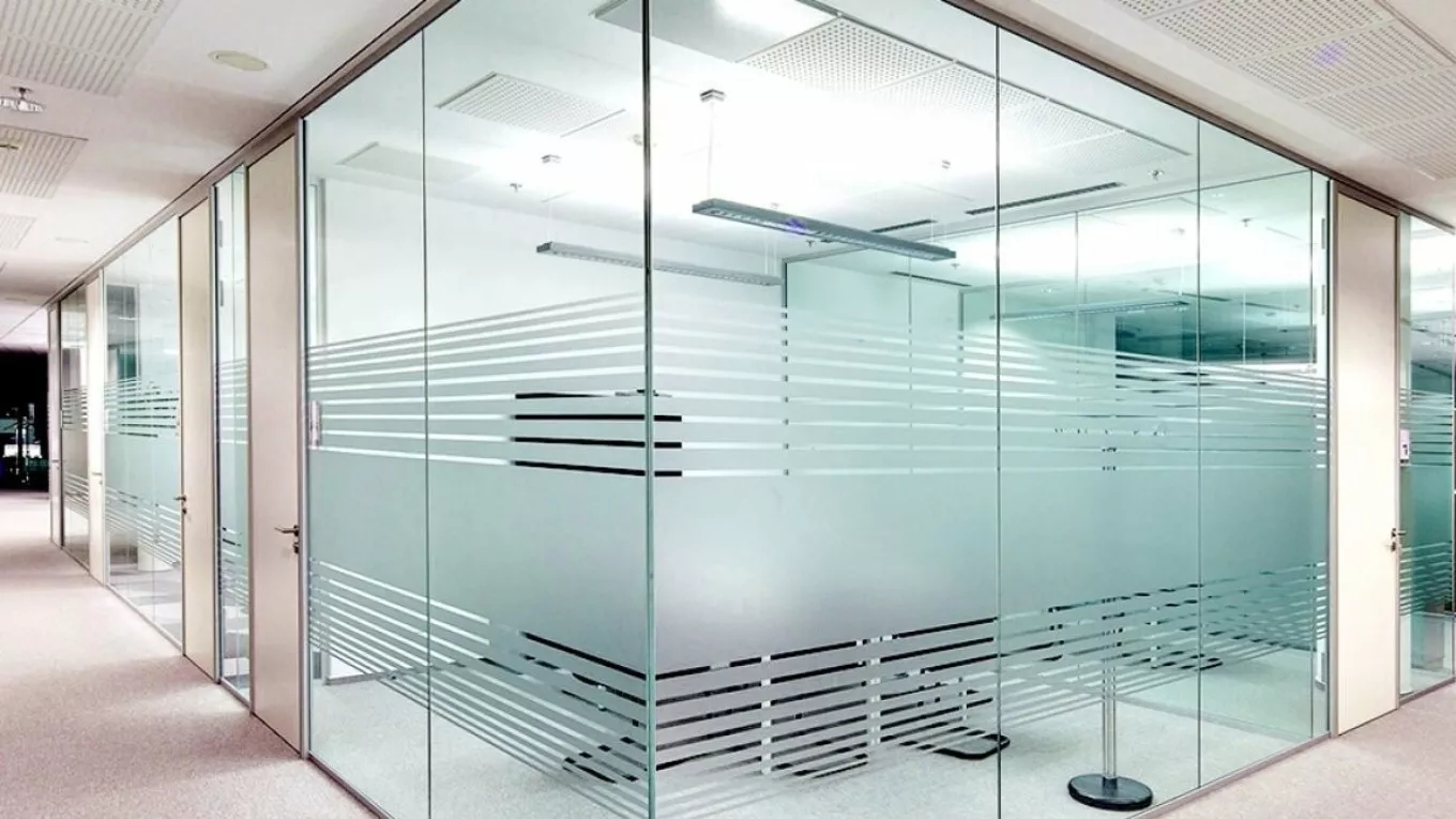 Production, sales and execution of all types of bulletproof and anti-theft glass and construction glass of Guard Glass Resalat Tehran