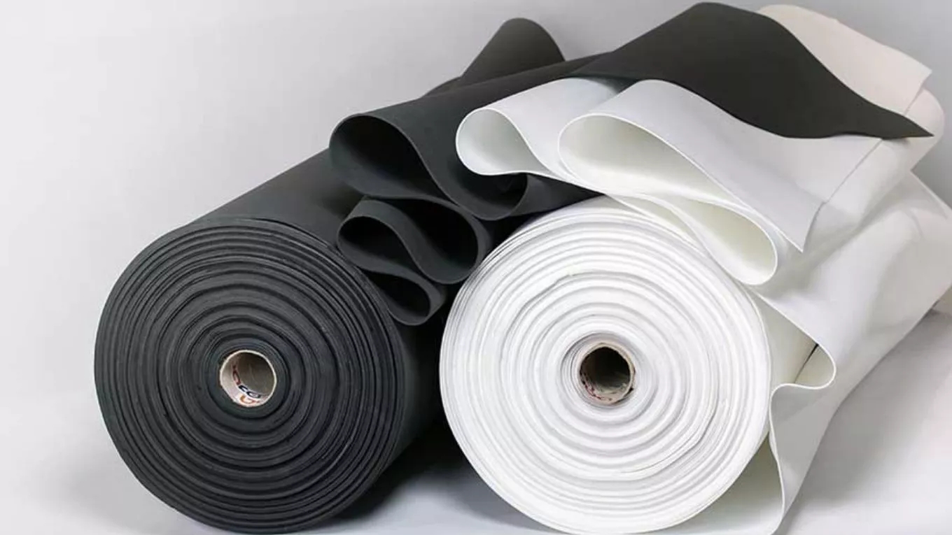 Production of turquoise foam sheets and rolls in Tehran