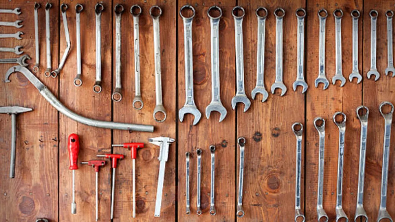 Industrial tools in the field of automobiles
