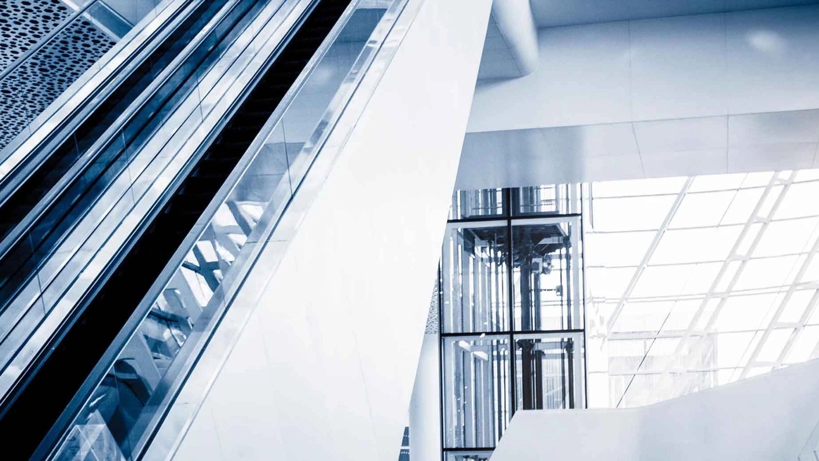 Sale of design and assembly of elevators, escalators and elevators of Sama Soud in Rasht