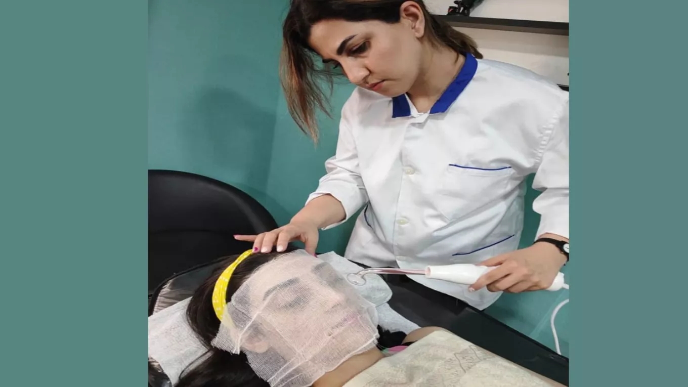 بیوتی تراپیست مریم اسکین کر و پاکسازی صورت در رشت
