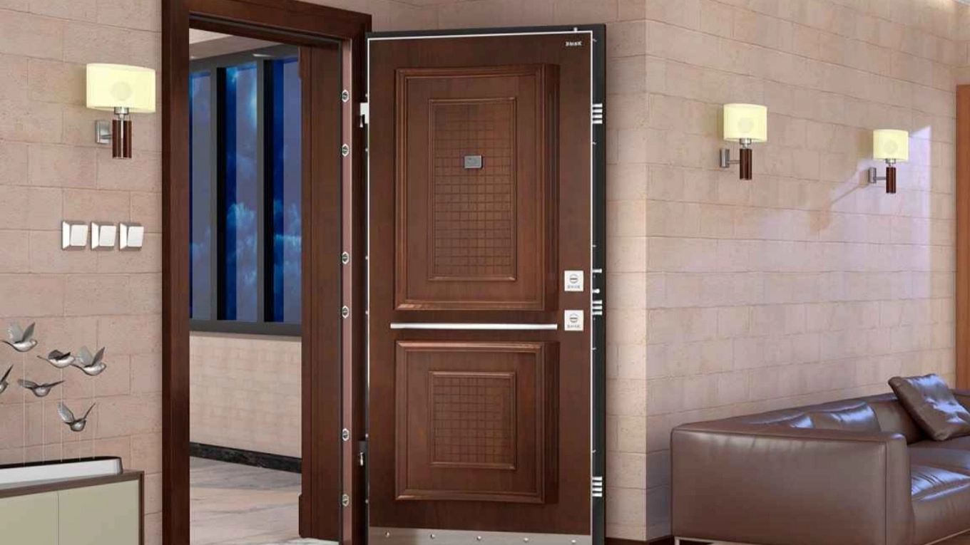 What are the most important specifications and features of a quality anti-theft door?