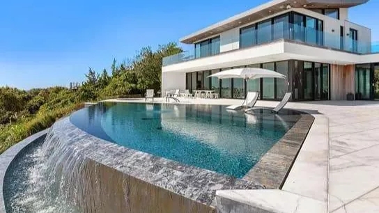 Types of pools based on materials
