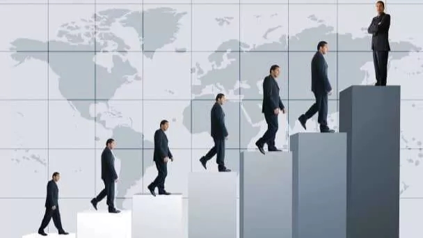 كيف تصبح مستشار عقاري محترف؟