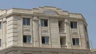 What are the advantages of using different types of facade stone?