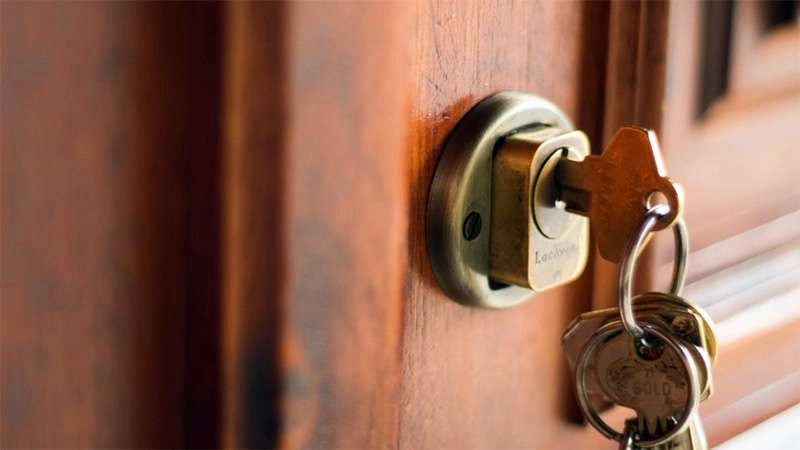 Sale and distribution of Metin handle locks in Tehran