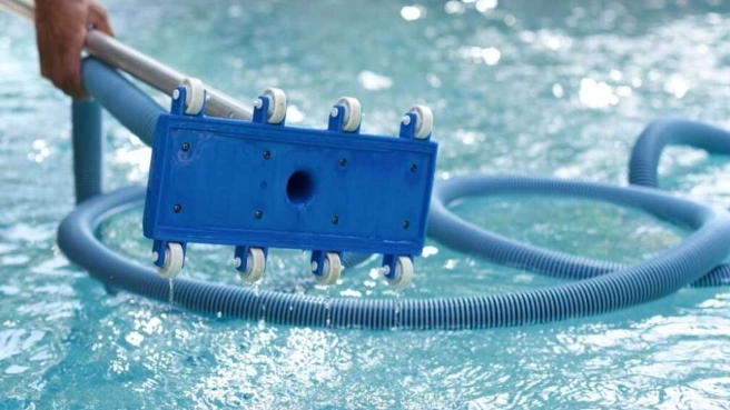 Pool maintenance services