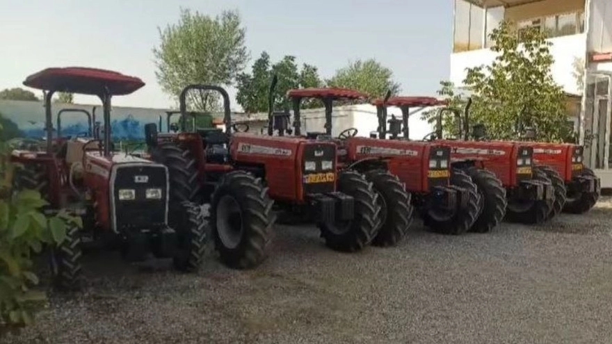 What are the uses of tractors?