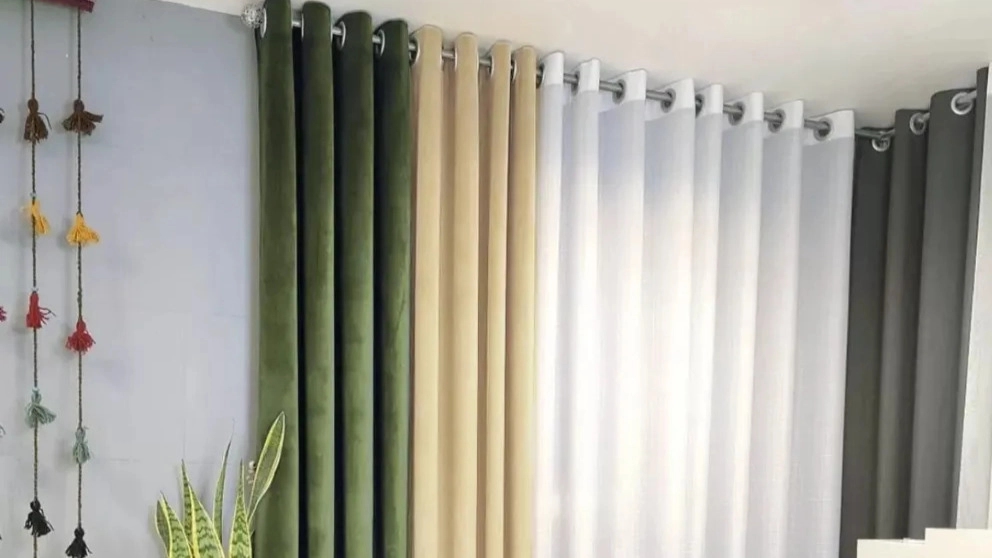 Reception punch curtain Reception punch curtain