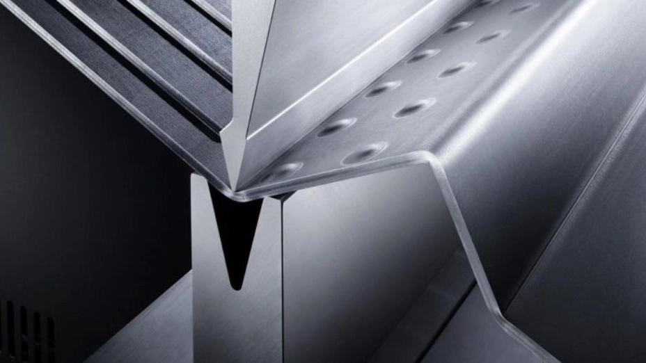 Types of bending machines for metal cutting