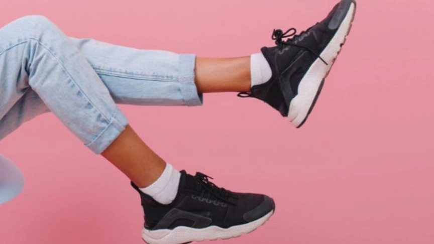 Women's cotton sports shoes from Camelia Shop in Rasht Women's cotton sports shoes from Camelia Shop in Rasht