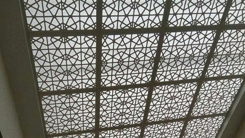 Laminated MDF tile