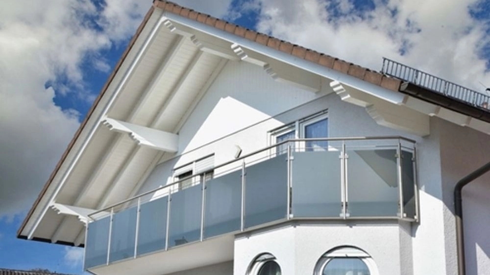 Advantages and application of glass protection