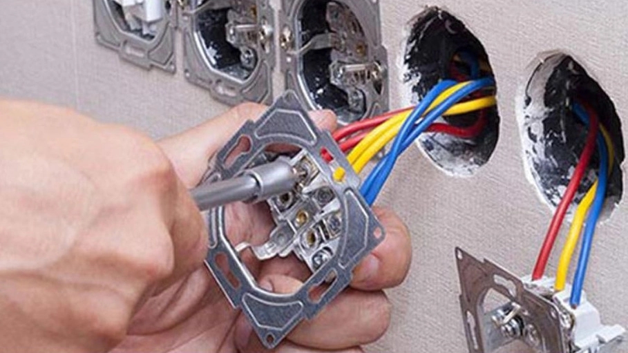 Building wiring in Shadgan