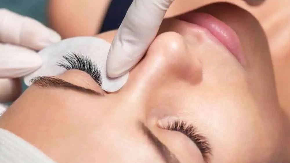 What are eyelash extensions?