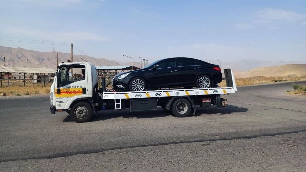 إنقاذ السيارات الصعود إلى رودبار