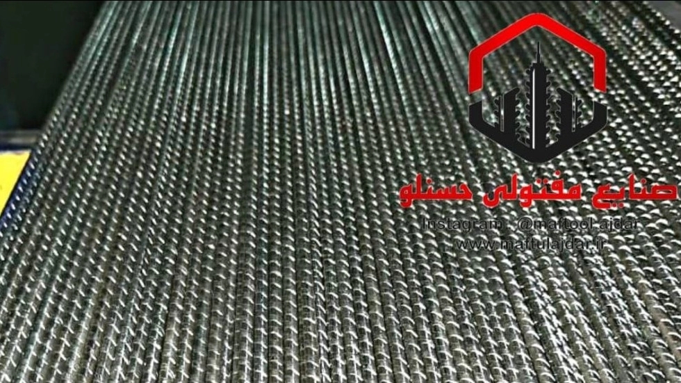 Hasanlu's ribbed and plain wire tensioning workshop in Tehran