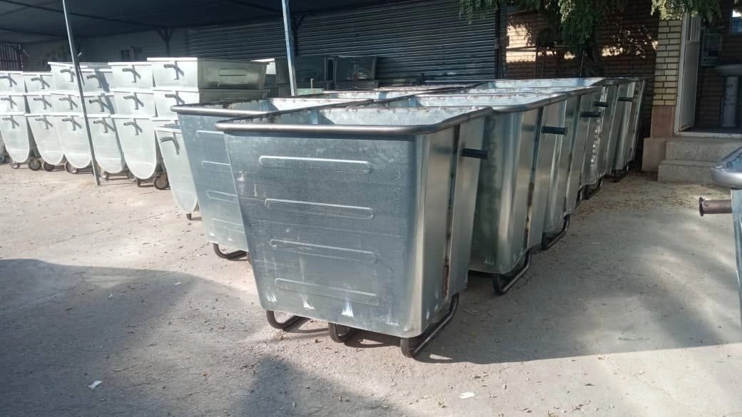 Salar Mallard Tahran kentsel çöp kutuları üretip satıyor