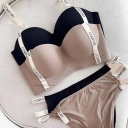 Nasr underwear, distribution and sale of leggings, shorts and bras in Isfahan