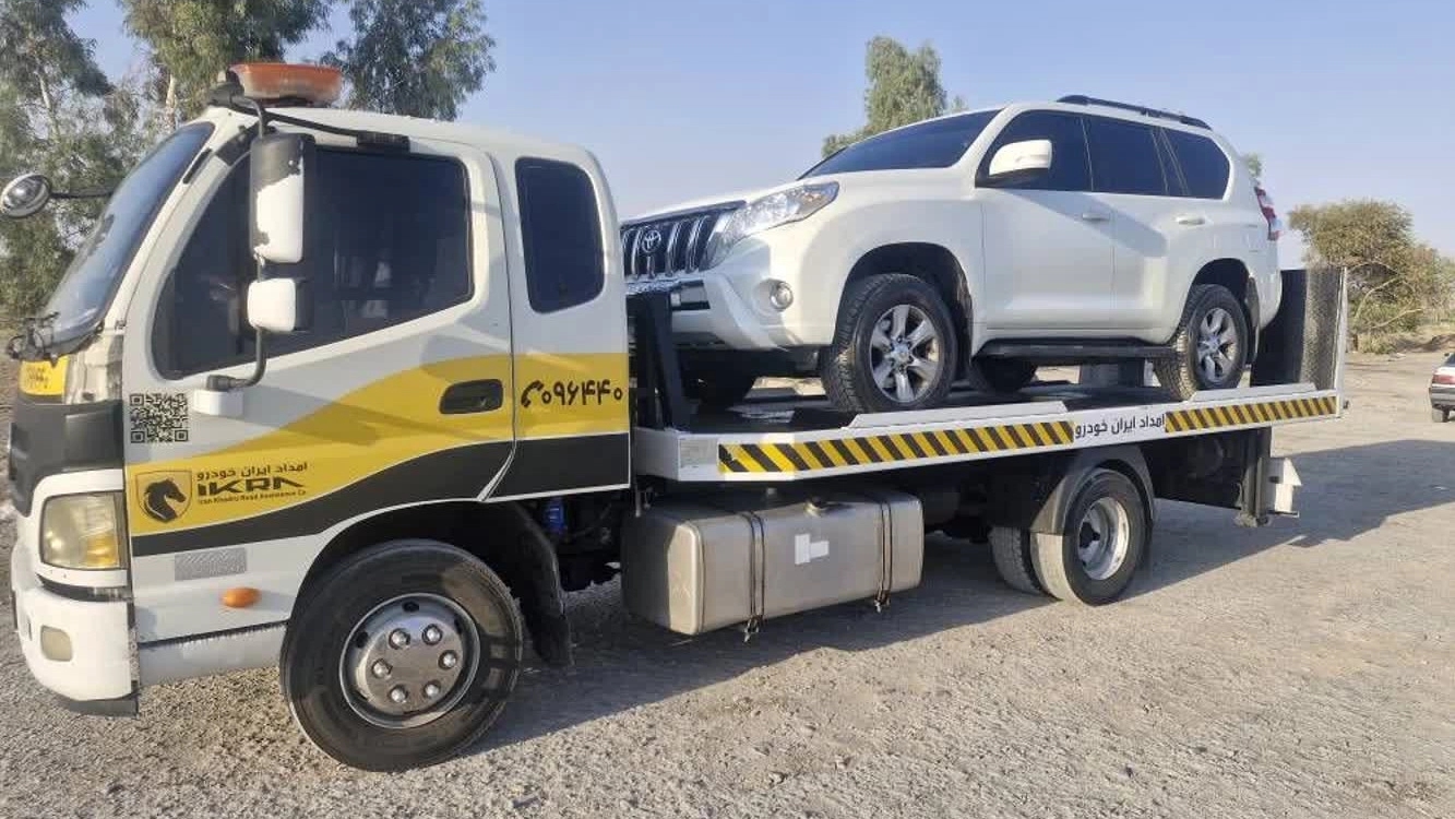 Car rescue on the Ardestan to Natanz road with round-the-clock services