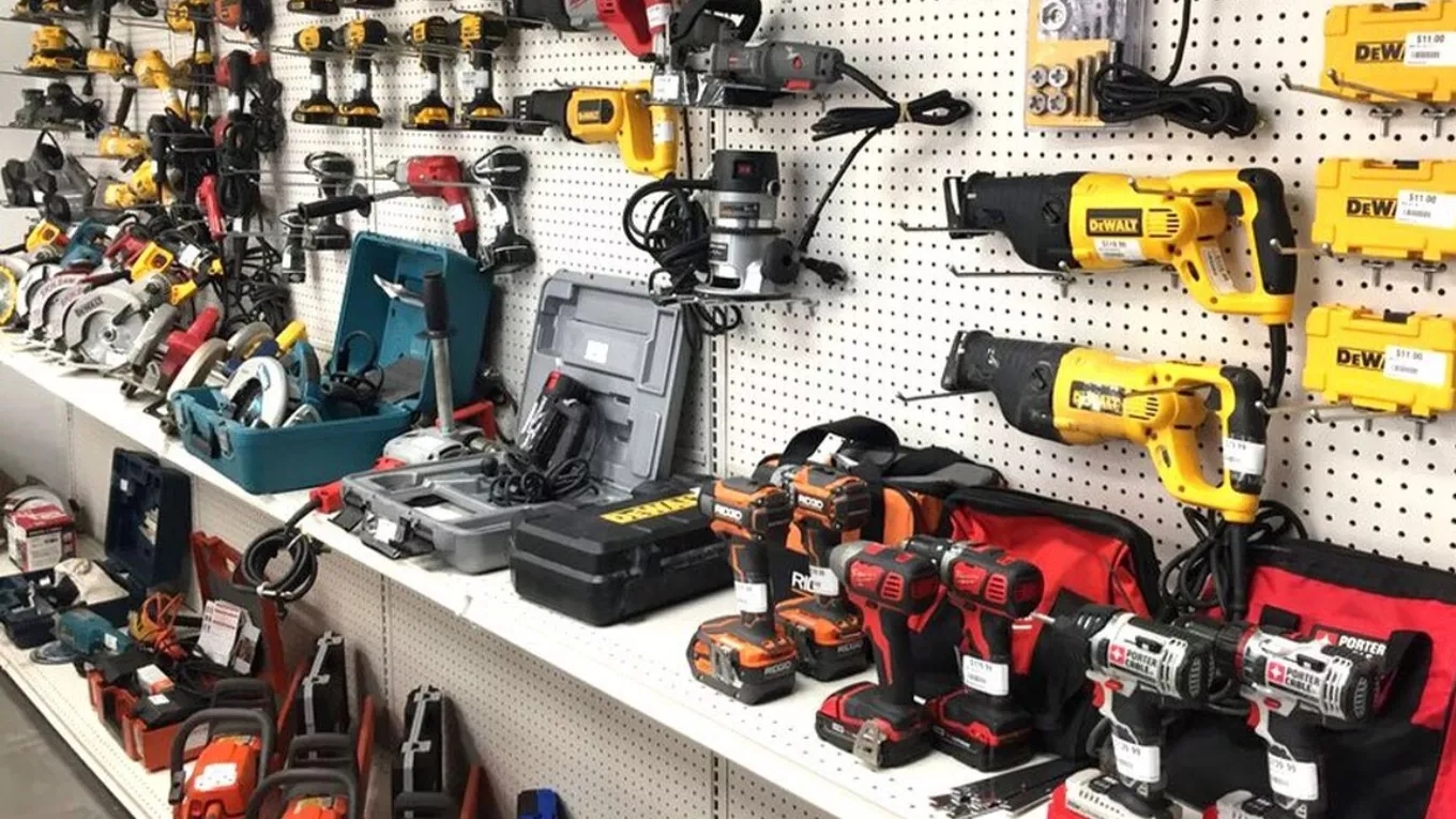 Al-Mahdi tools and materials in Golbahar