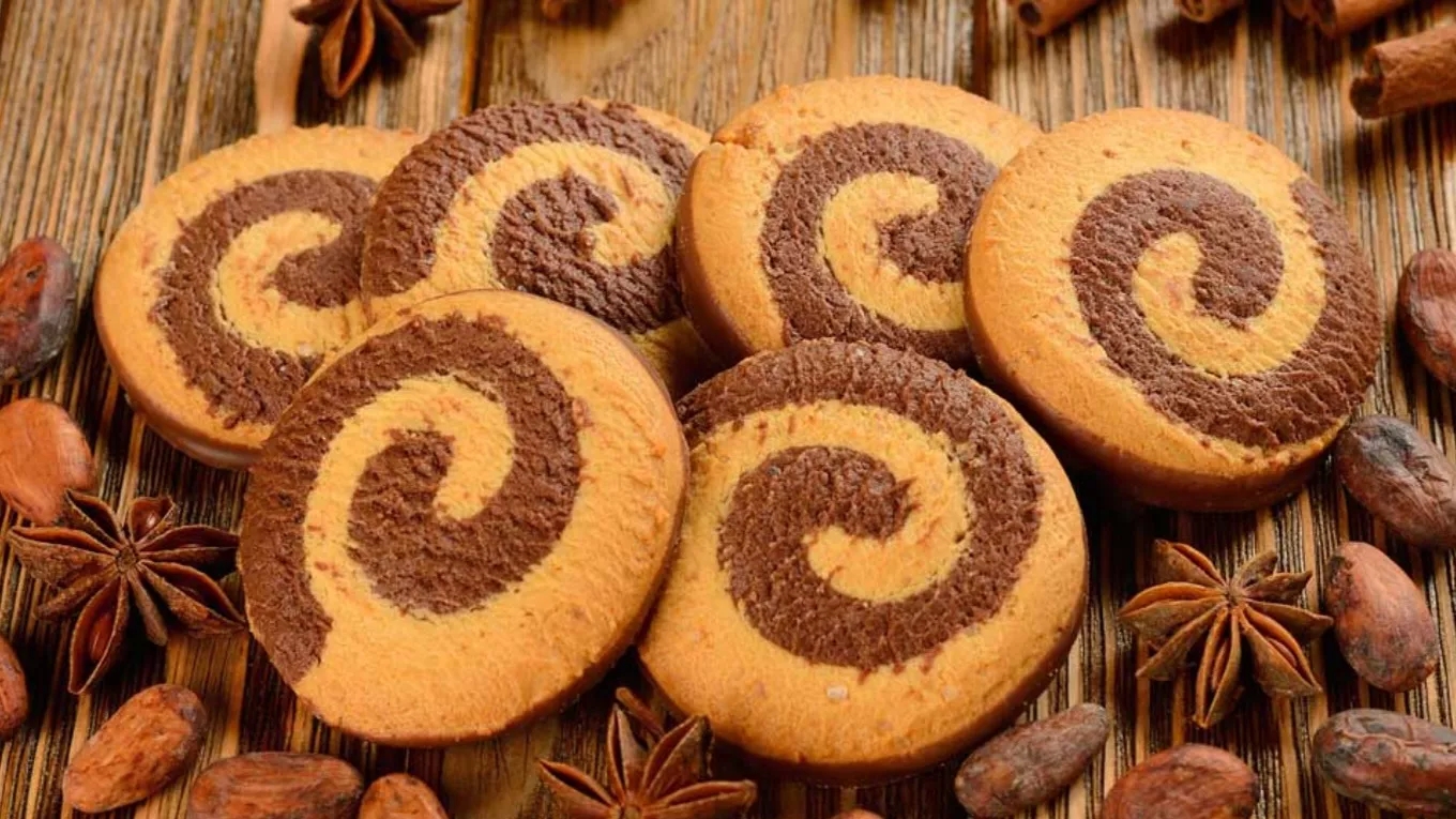 Happy cakes and cookies in Tehran