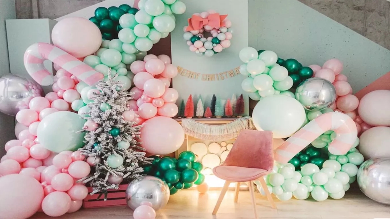 Della Design balloon arrangement in Rasht