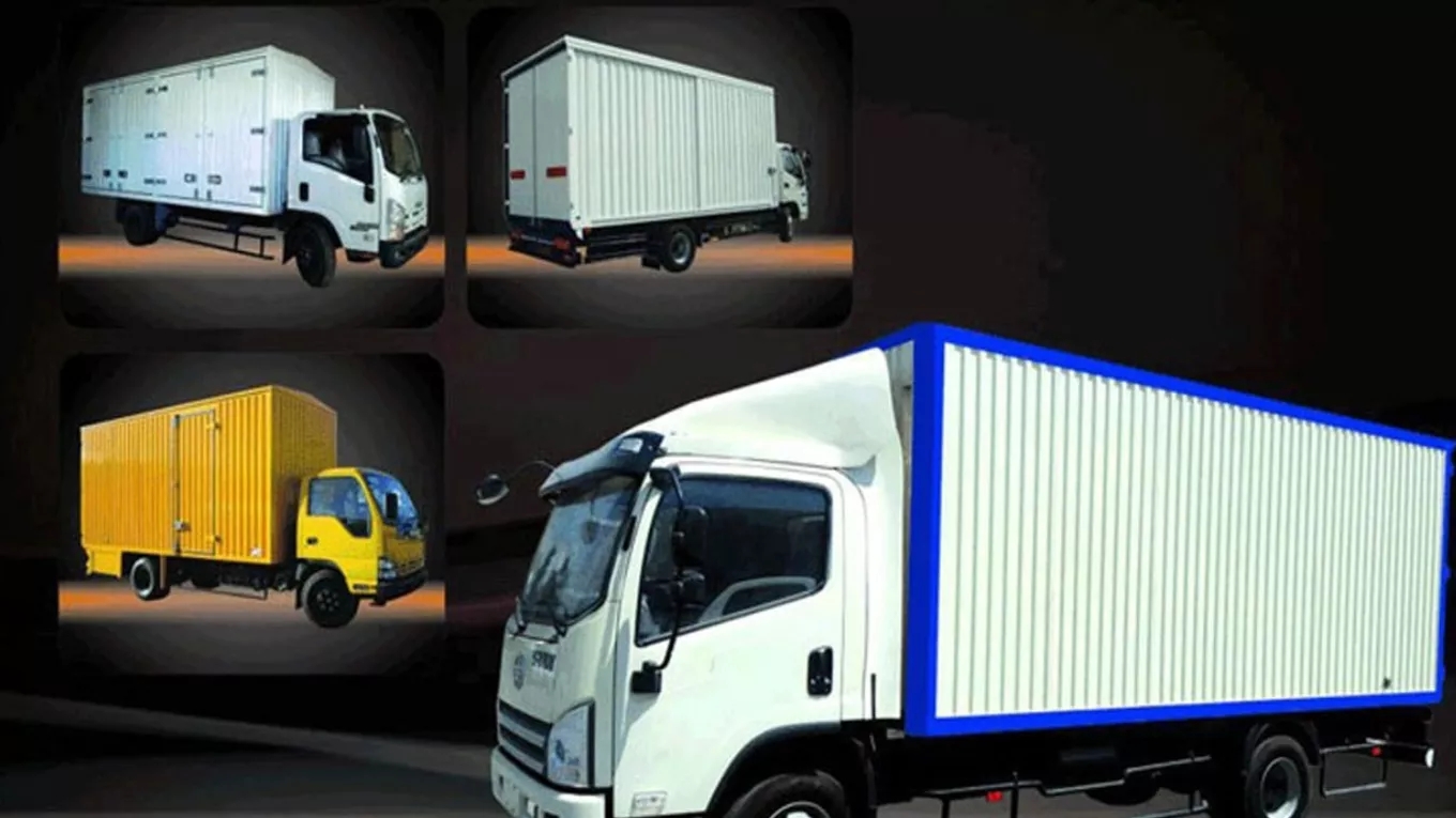 Hakan and Bukan Ramezani industry leading room building manufacturer in Bukan