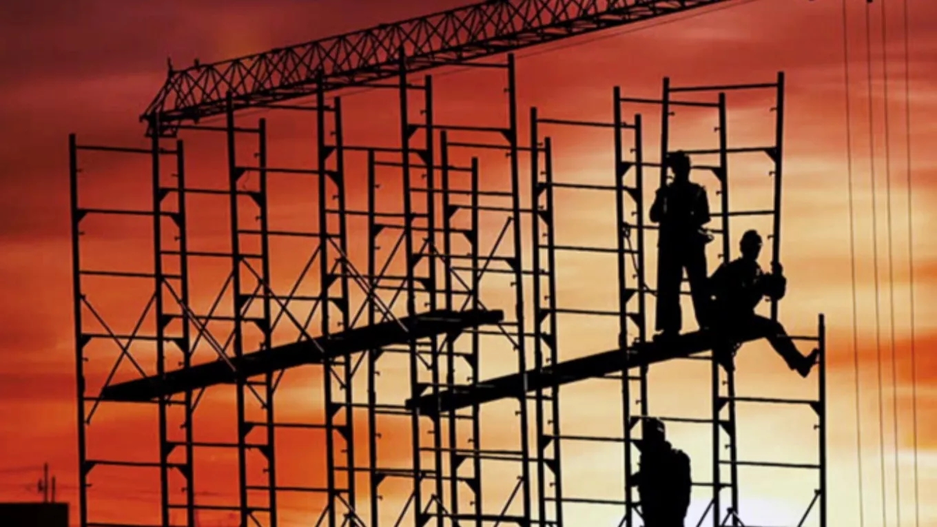 Aflaq metal scaffolding in Shiraz
