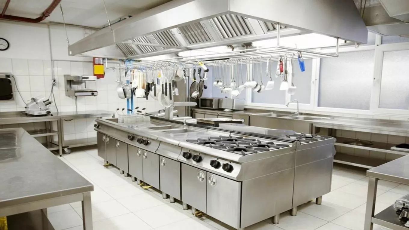 Pasargad Tozin store and restaurant equipment in Anzali port