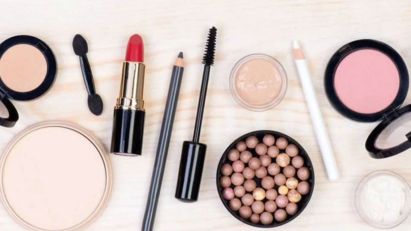 Preshop cosmetics sales in Rasht