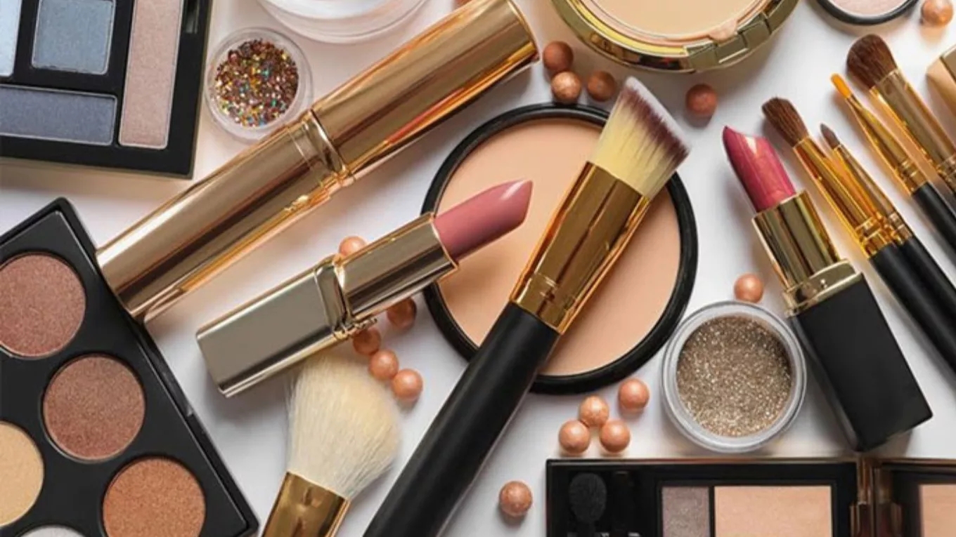 Yas cosmetics in Isfahan