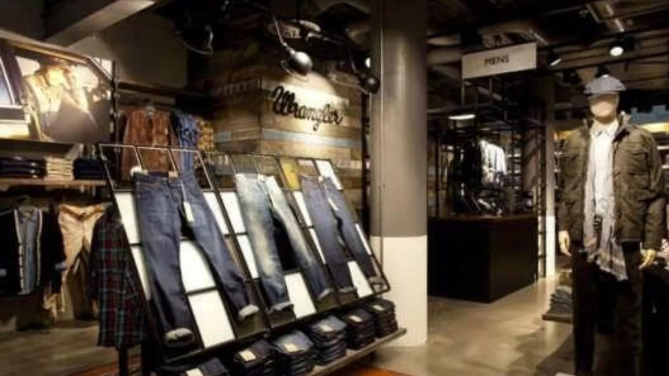 HU men's boutique in Rasht