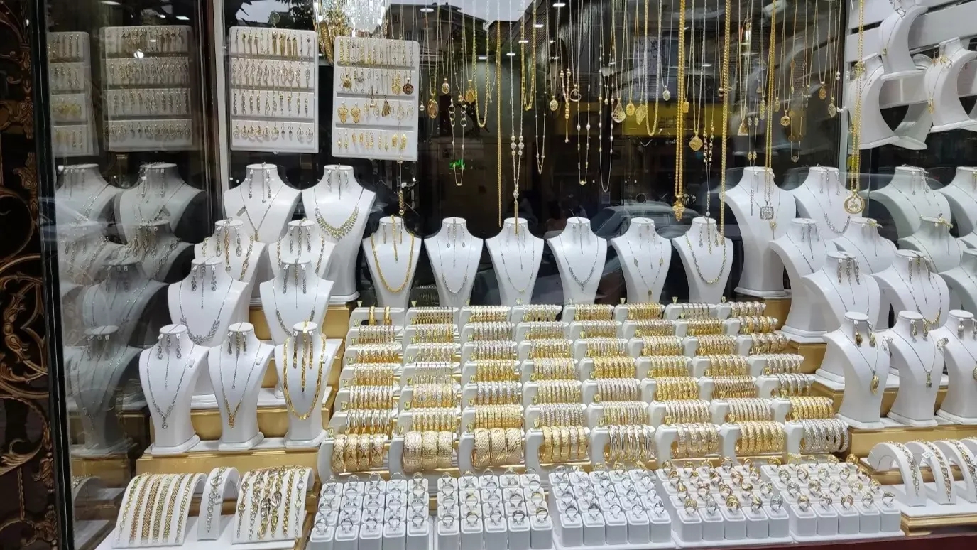 Mah Gallery in Rasht