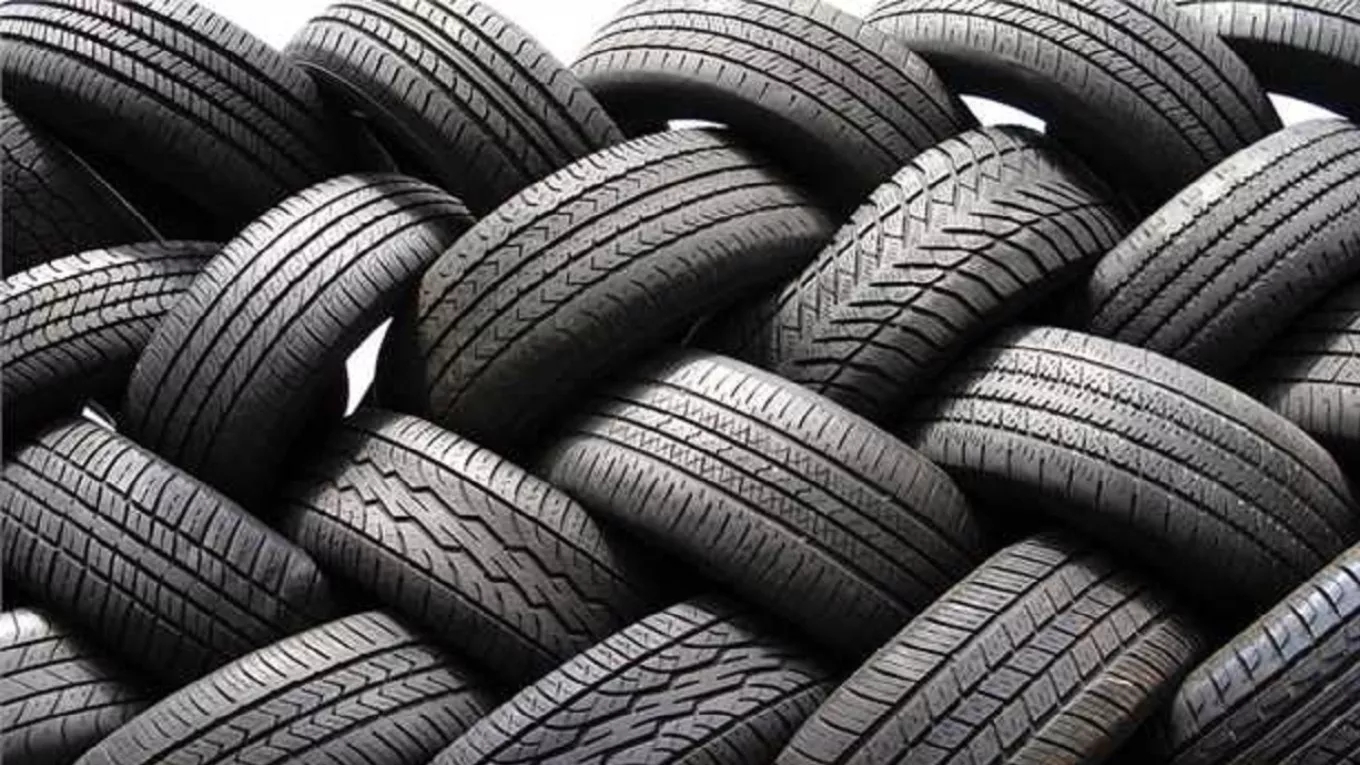 Yazdani tire store in Shiraz