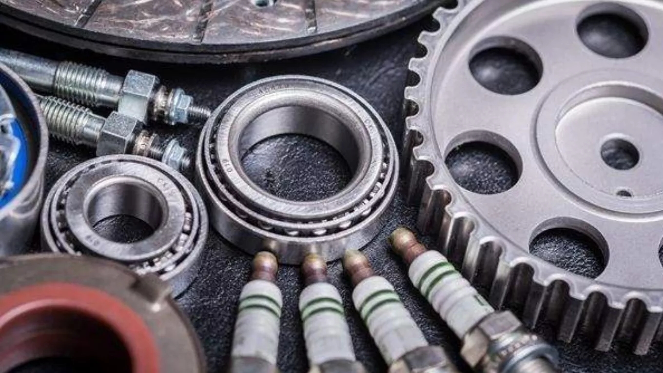Tabatabai heavy machine spare parts store in Islam, Tehran