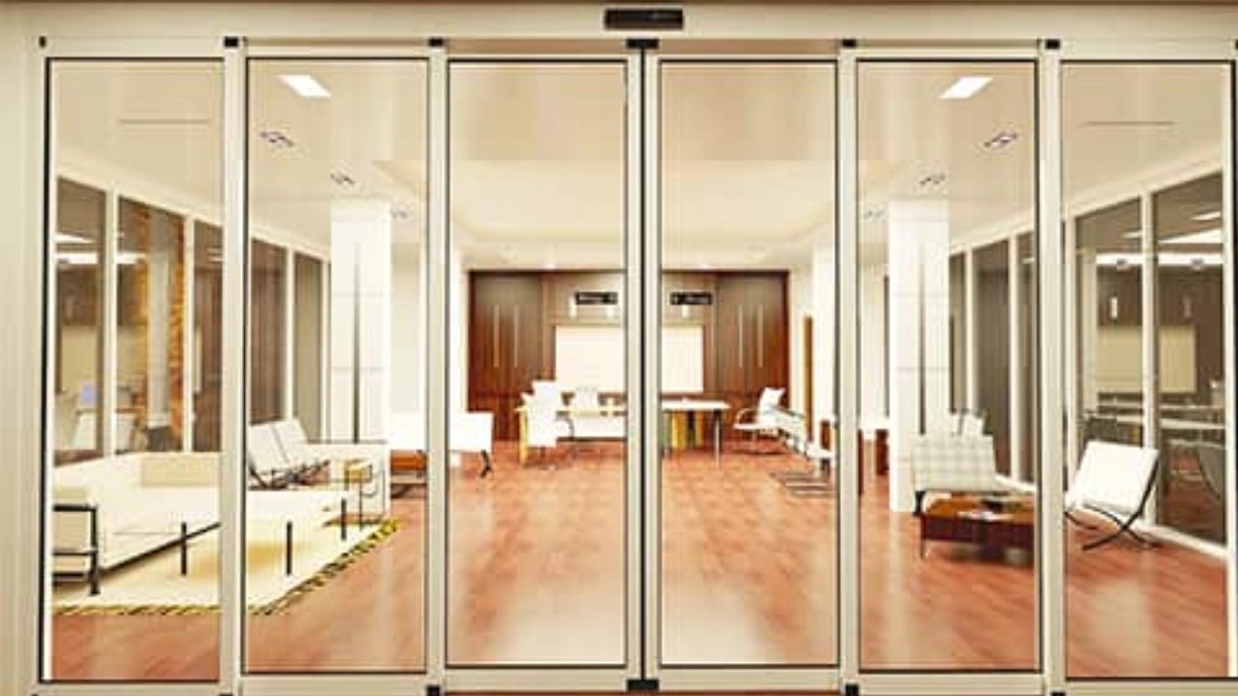 Automatic glass door