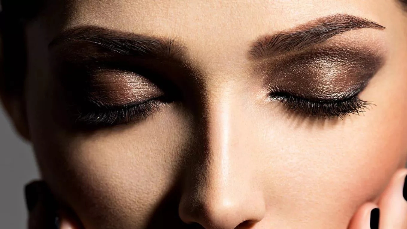 Smokey makeup