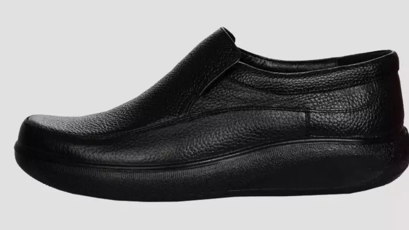 Features of Dr. Mach's medical shoes