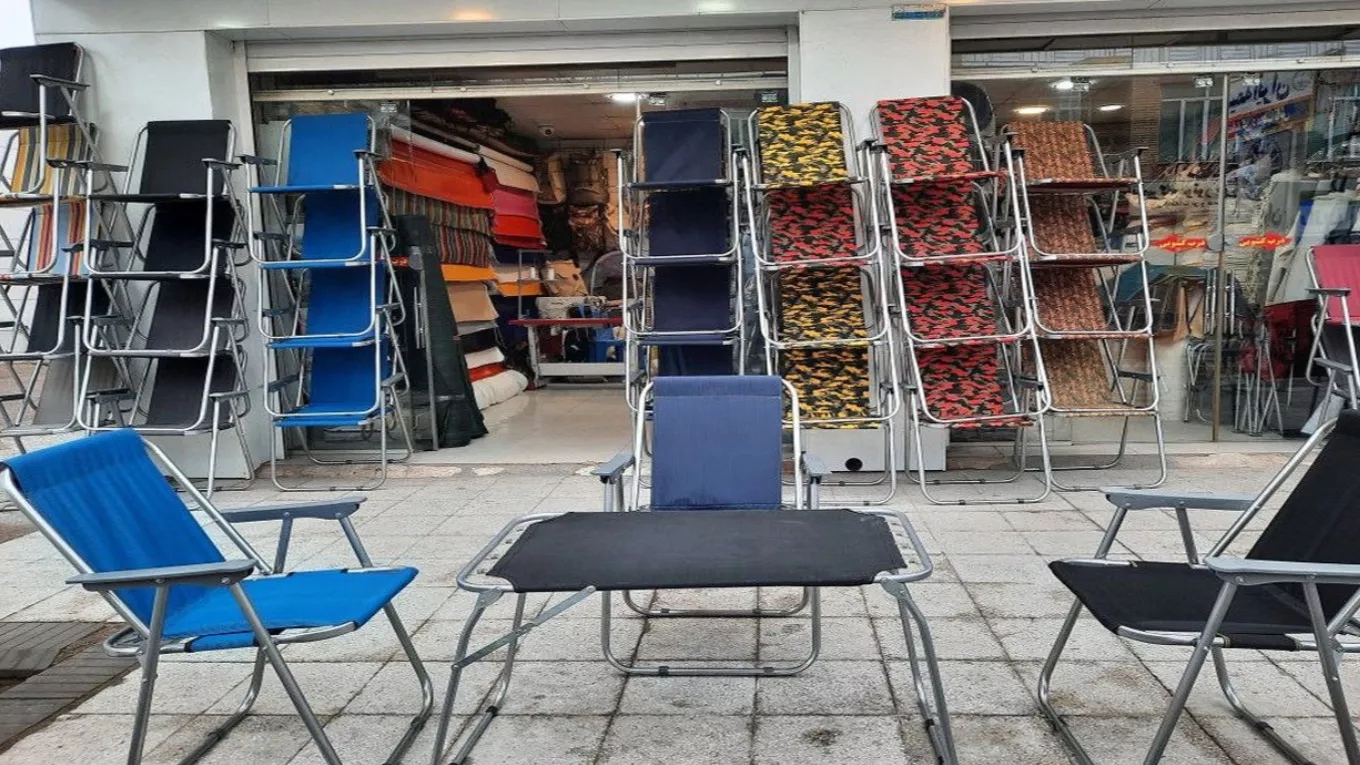 Suitable for folding and resistant travel, sea and pool