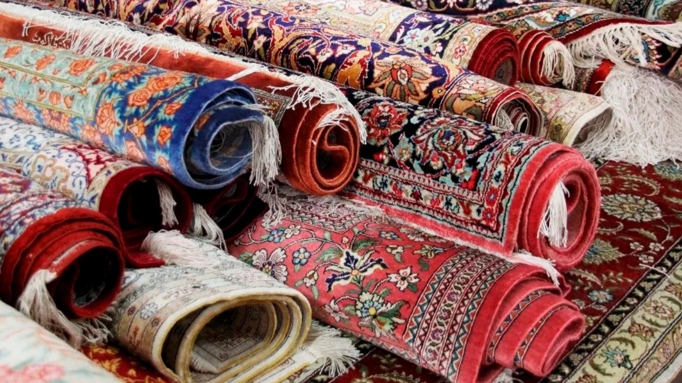 The difference between the powder of hand-woven and machine-made carpets