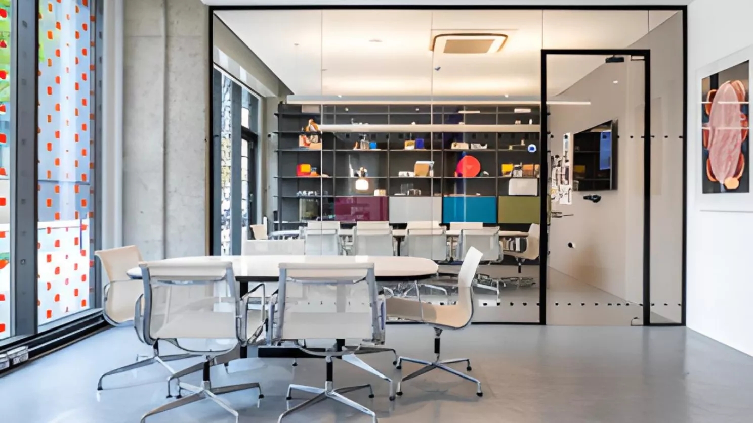 Make your workplace and office different with mirror work