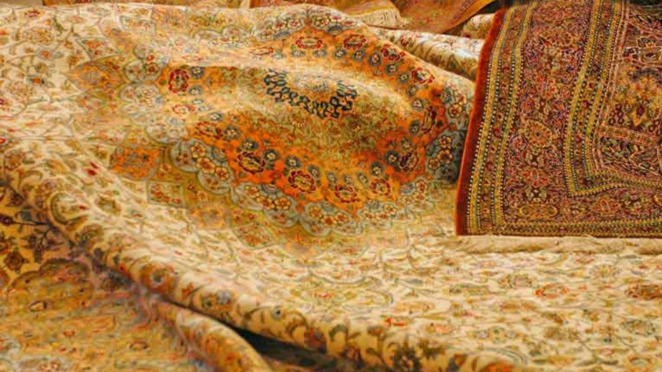 Types of carpets based on design