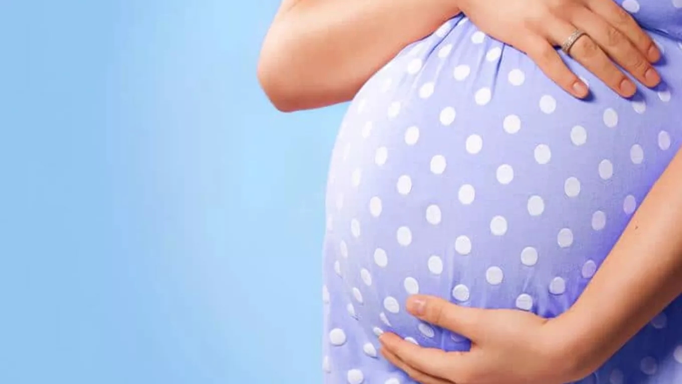 How to choose maternity clothes?