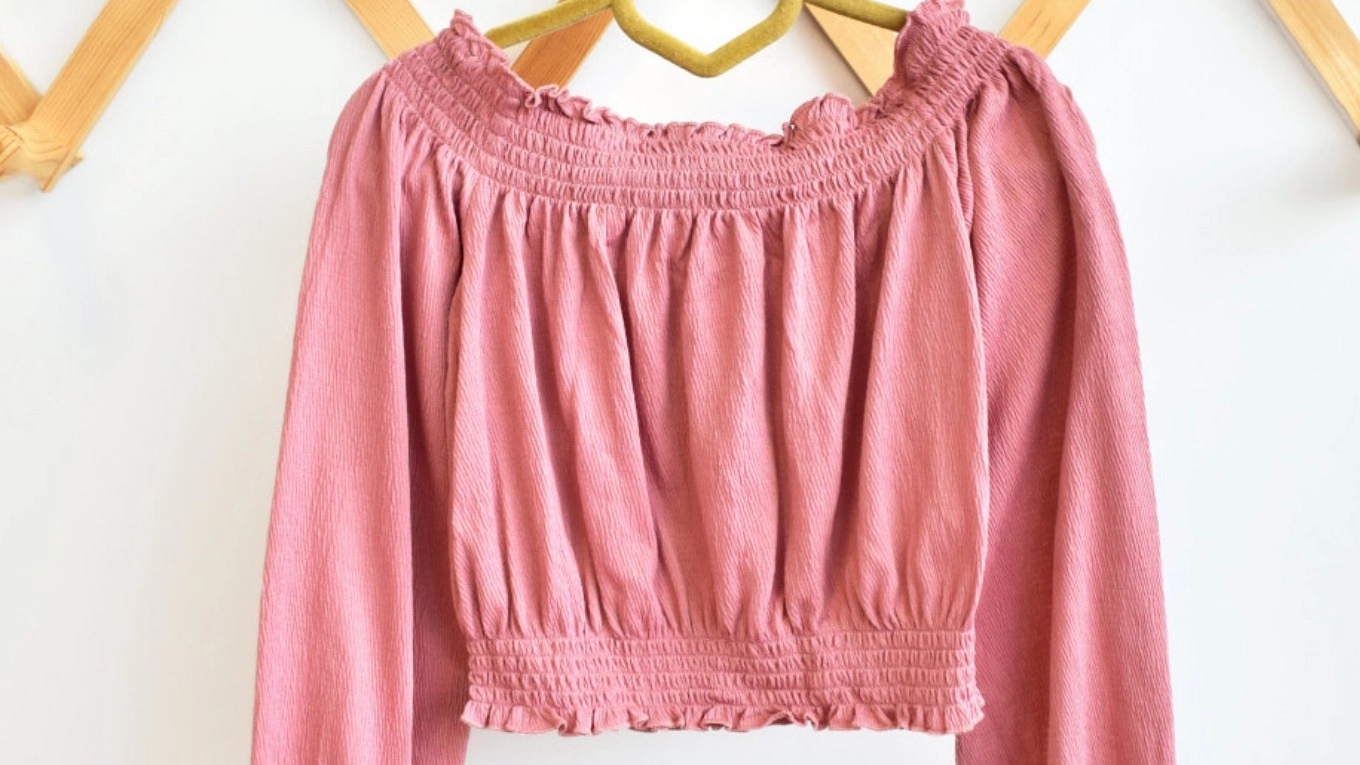 What is a crop dress and what is its use?