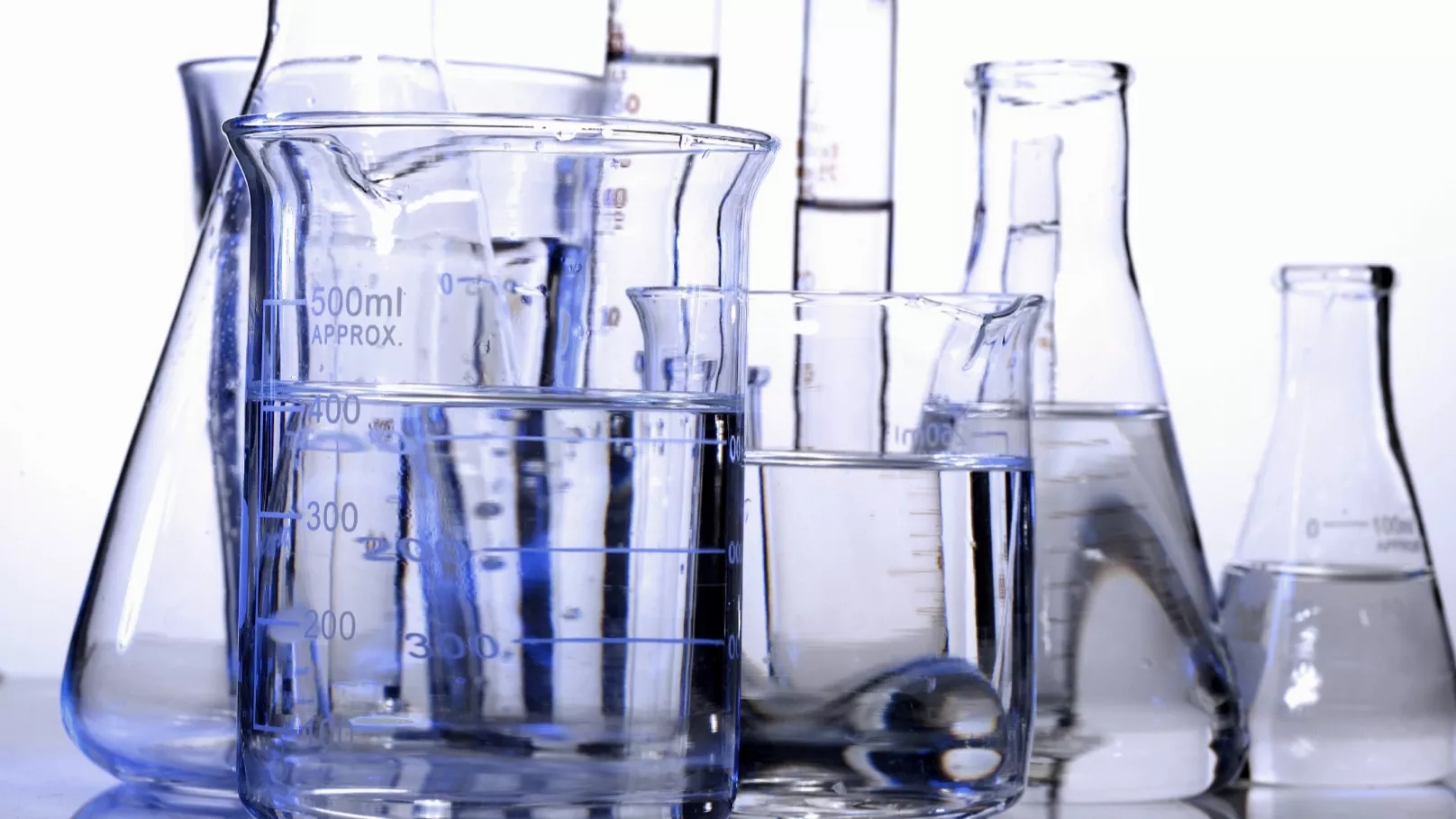 Containers or laboratory glassware