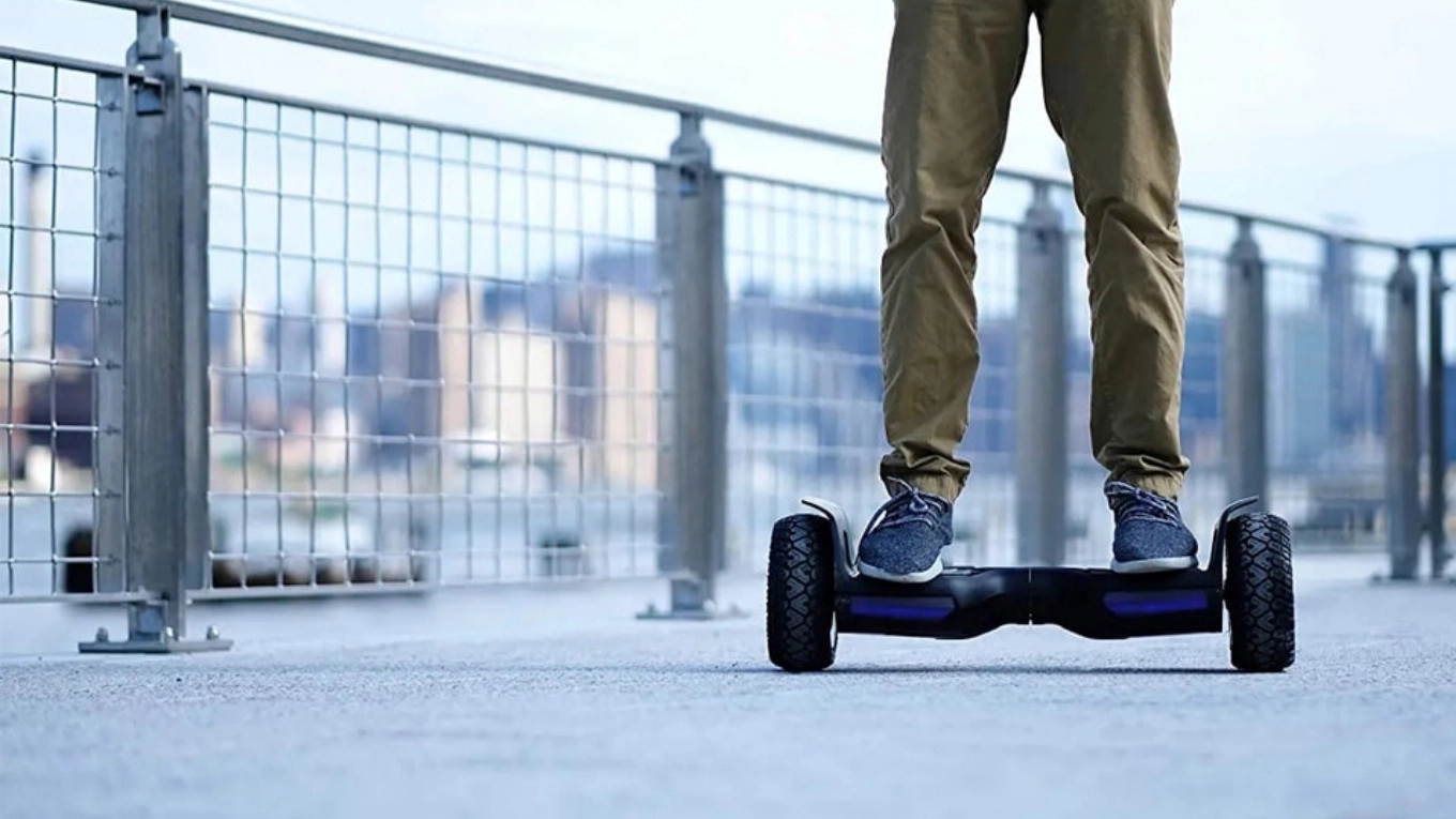 What is the difference between types of electric scooters?