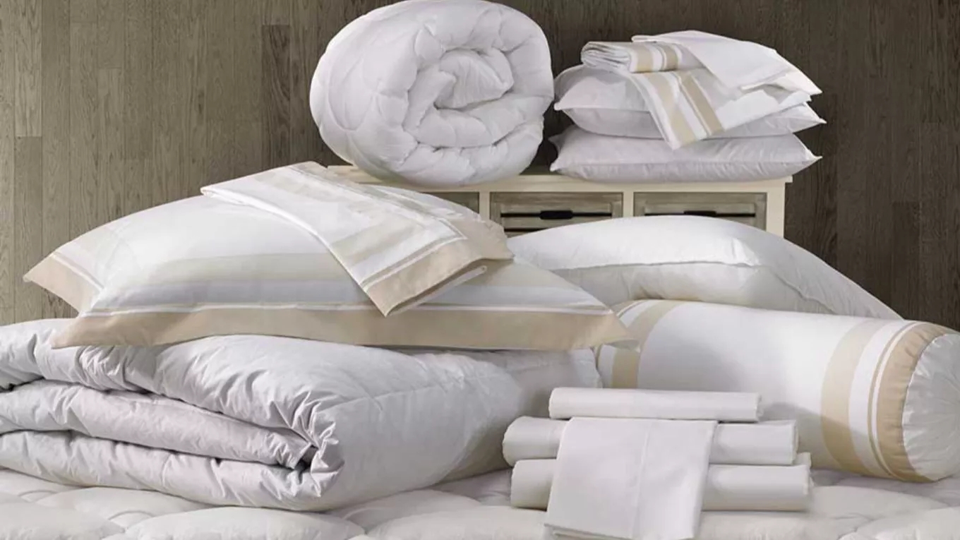 What is a bedspread and what pieces does it include?